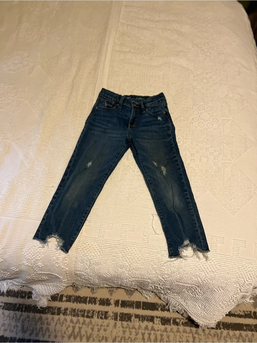 Old Navy Dark Blue Cropped Distressed Women’s Jeans